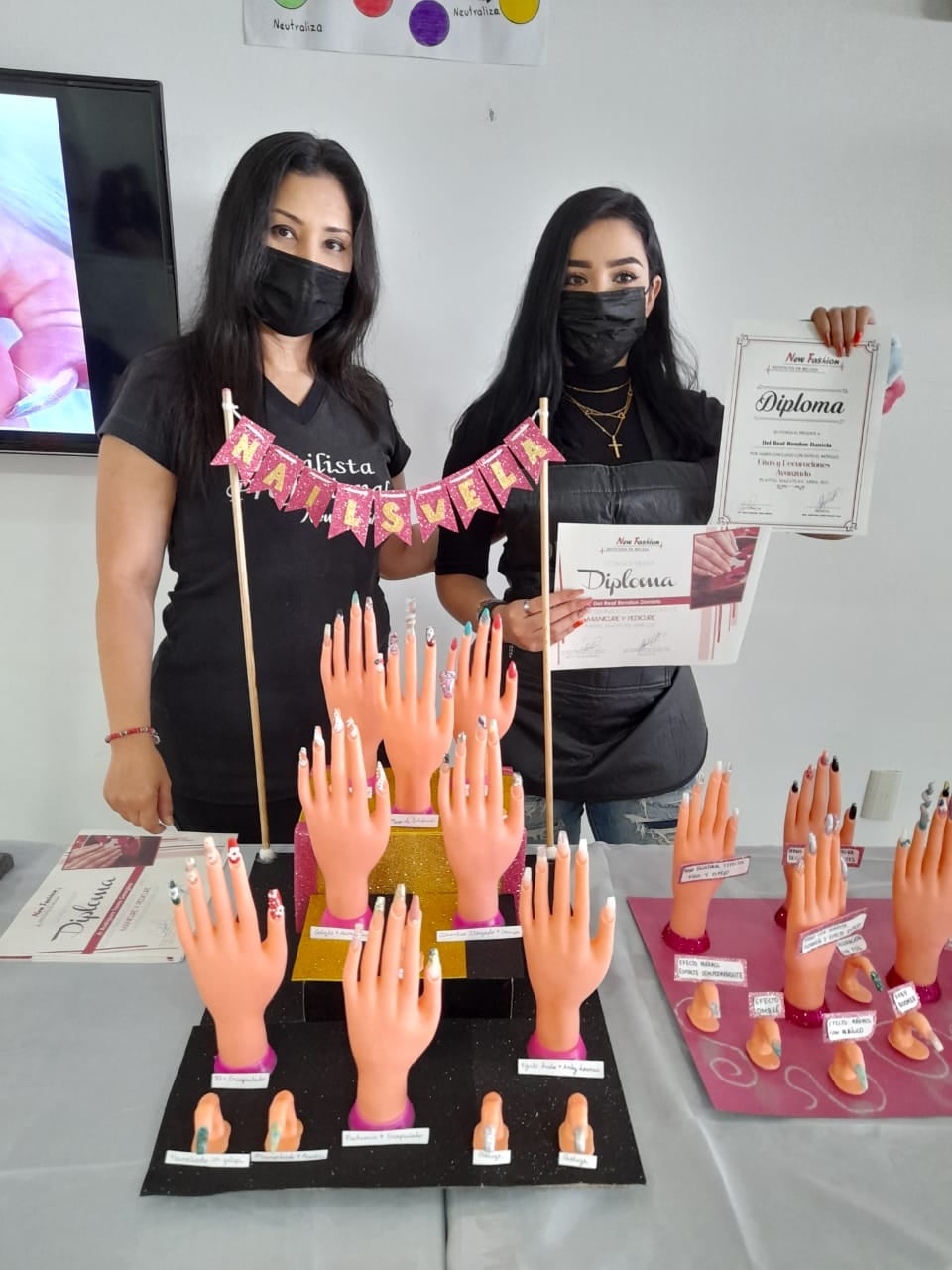 Diplomado de Uñas y Decorados